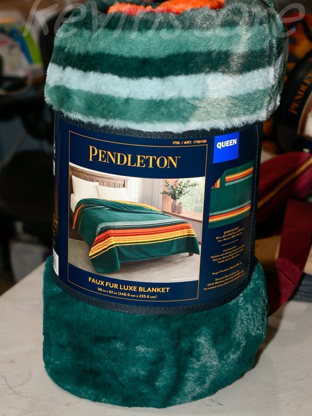 PENDLETON QUEEN FAUX FUR LUXE BLANKET